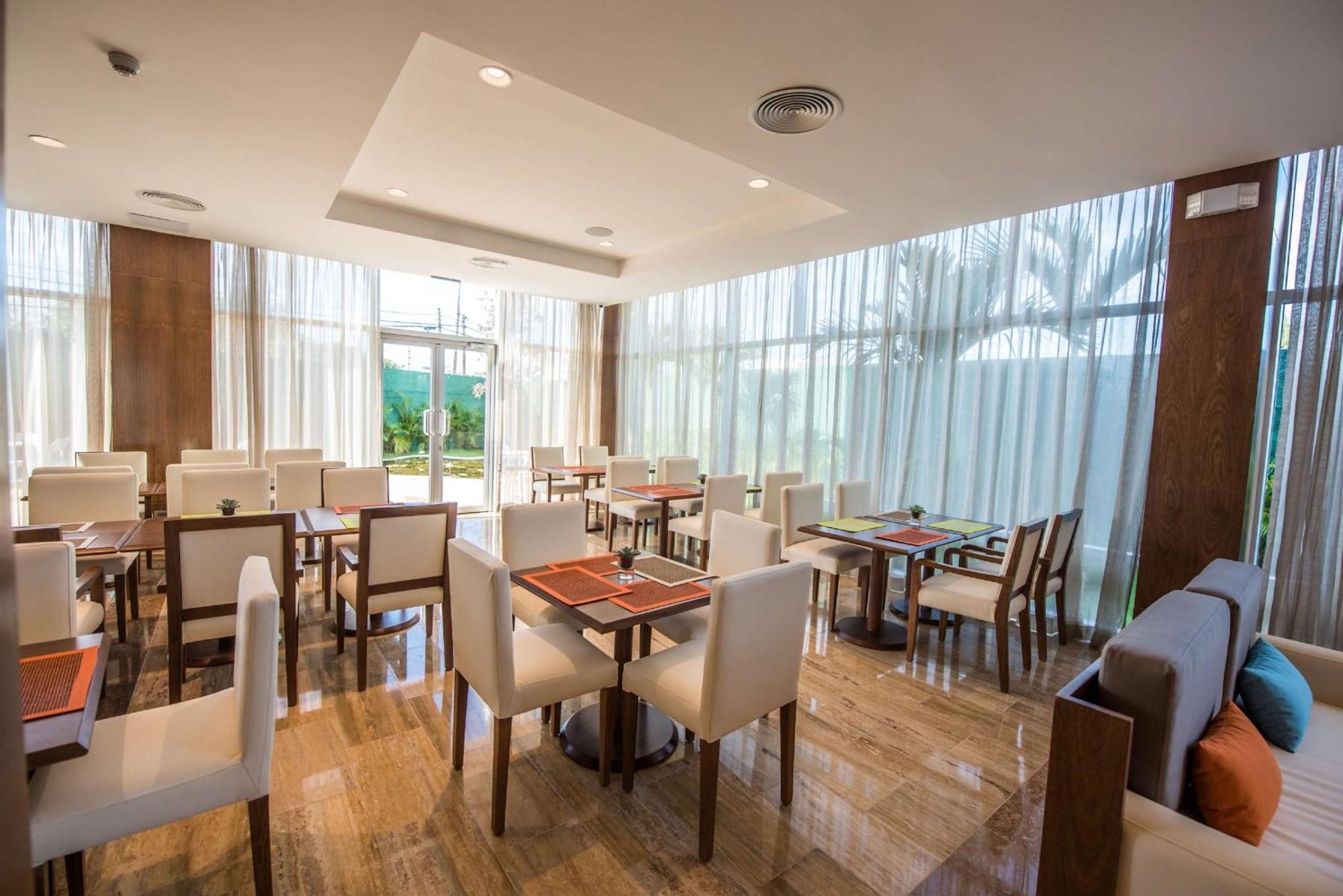 Hampton By Hilton Santo Domingo Airport Hotell Boca Chica Eksteriør bilde